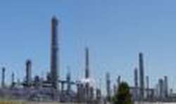 oil refinery_resize.jpg